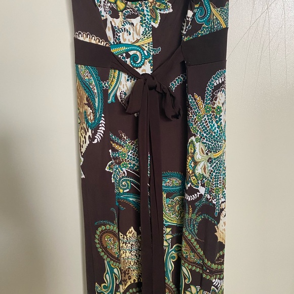 Majora long brown patterned dress. Size large - Picture 7 of 11